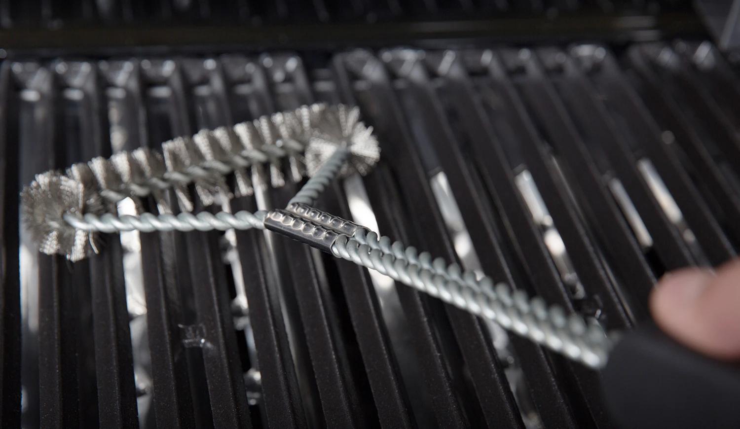 Broil King Grillbürste 3-seitig 30 Cm Mit Edelstahlborsten 4 Broil King Grillbürste 3-seitig 30 Cm Mit Edelstahlborsten - Image 2
