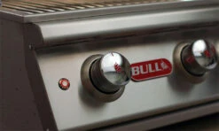 BULL Angus - Gasgrill Mit Infrarot Backburner Und Rotisserie -Rosles Der Grill Geschaft BULL Grills Bedienblende