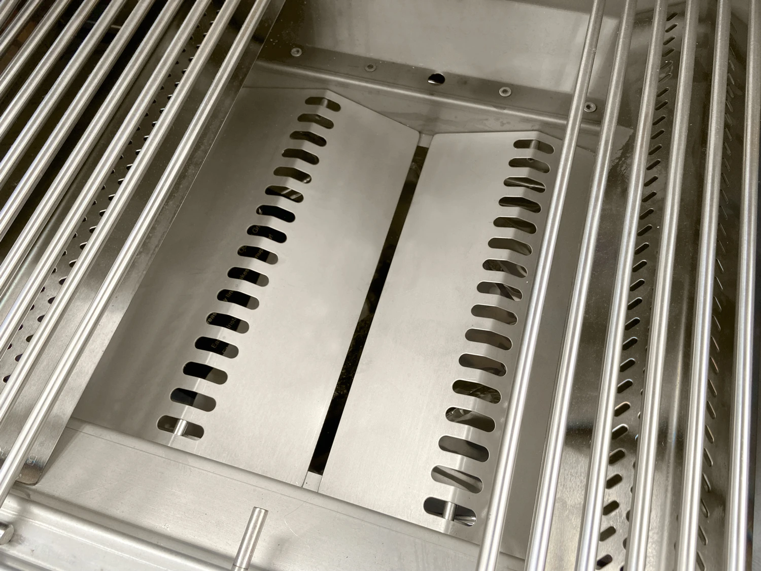 BULL Diablo - Gasgrill Mit Infrarot Backburner Und Rotisserie 8 BULL Diablo - Gasgrill Mit Infrarot Backburner Und Rotisserie - Image 6