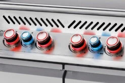 Napoleon Prestige Pro 500-3 Edelstahl Gasgrill, Erdgas Inkl. Drehspieß - Modell 2023 31 Napoleon Prestige Pro 500-3 Edelstahl Gasgrill, Erdgas Inkl. Drehspieß - Modell 2023 -Rosles Der Grill Geschaft Napoleon Prestige Pro 500 safety glow Drehknopfbeleuchtung 2