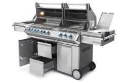 Napoleon Prestige Pro 825-3 Edelstahl Gasgrill Inkl. Drehspieß Und Bodenbeleuchtung + Gratis Napoleon TravelQ PRO285 Kompakt Gasgrill 26 Napoleon Prestige Pro 825-3 Edelstahl Gasgrill Inkl. Drehspieß Und Bodenbeleuchtung + Gratis Napoleon TravelQ PRO285 Kompakt Gasgrill -Rosles Der Grill Geschaft Napoleon Prestige Pro 825 Gasgrill seitlich offen 1