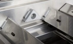 Napoleon Prestige Pro 825-3 Edelstahl Gasgrill Inkl. Drehspieß Und Bodenbeleuchtung - Modell 2023 30 Napoleon Prestige Pro 825-3 Edelstahl Gasgrill Inkl. Drehspieß Und Bodenbeleuchtung - Modell 2023 -Rosles Der Grill Geschaft Napoleon Prestige Pro SearPlates Brennerabdeckung 02 5