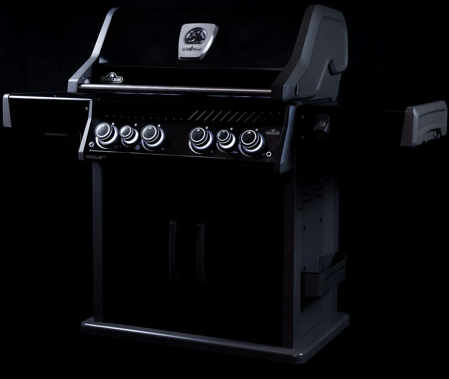Napoleon Rogue SE 525 Gasgrill - All-black - Grillfürst Edition Inkl. Abdeckhaube - SMART Deal Inkl. Grillfürst Grill Control - Modell 2022 8 Napoleon Rogue SE 525 Gasgrill - All-black - Grillfürst Edition Inkl. Abdeckhaube - SMART Deal Inkl. Grillfürst Grill Control - Modell 2022 - Image 6
