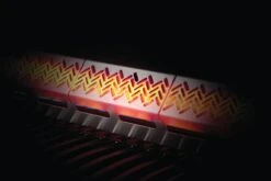 Napoleon Rogue SE 525 Edelstahl Gasgrill Mit Sizzle Zone Und Heckbrenner - Modell 2023 27 Napoleon Rogue SE 525 Edelstahl Gasgrill Mit Sizzle Zone Und Heckbrenner - Modell 2023 -Rosles Der Grill Geschaft Napoleon Rogue SE Backburner Heckbrenner glow 4