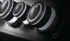 Napoleon Rogue SE 425 Edelstahl Gasgrill Mit Sizzle Zone Und Heckbrenner - Modell 2023 22 Napoleon Rogue SE 425 Edelstahl Gasgrill Mit Sizzle Zone Und Heckbrenner - Modell 2023 -Rosles Der Grill Geschaft Napoleon Rogue SE Drehknoepfe beleuchtet 1