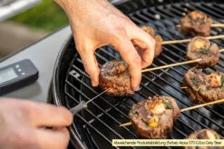 Outdoorchef Gas Kugelgrill Arosa 570 G Evo Black Style -Rosles Der Grill Geschaft Outdoorchef Arosa 570 G Evo emaillierter Grillrost 2