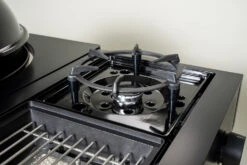 Outdoorchef Gas Kugelgrill Arosa 570 G Evo Black Style - Inkl. Blazing-/Cooking Zone Kit Plus Und Plancha 32 Outdoorchef Gas Kugelgrill Arosa 570 G Evo Black Style - Inkl. Blazing-/Cooking Zone Kit Plus Und Plancha -Rosles Der Grill Geschaft Outdoorchef Cooking Zone Blazing Zone Kit Arosa