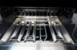 Outdoorchef Dualchef 425 G BZ Gasgrill Mit BLAZING ZONE Infrarotbrenner -Rosles Der Grill Geschaft Outdoorchef Dualchef 425G BZ Detail Twin Brenner