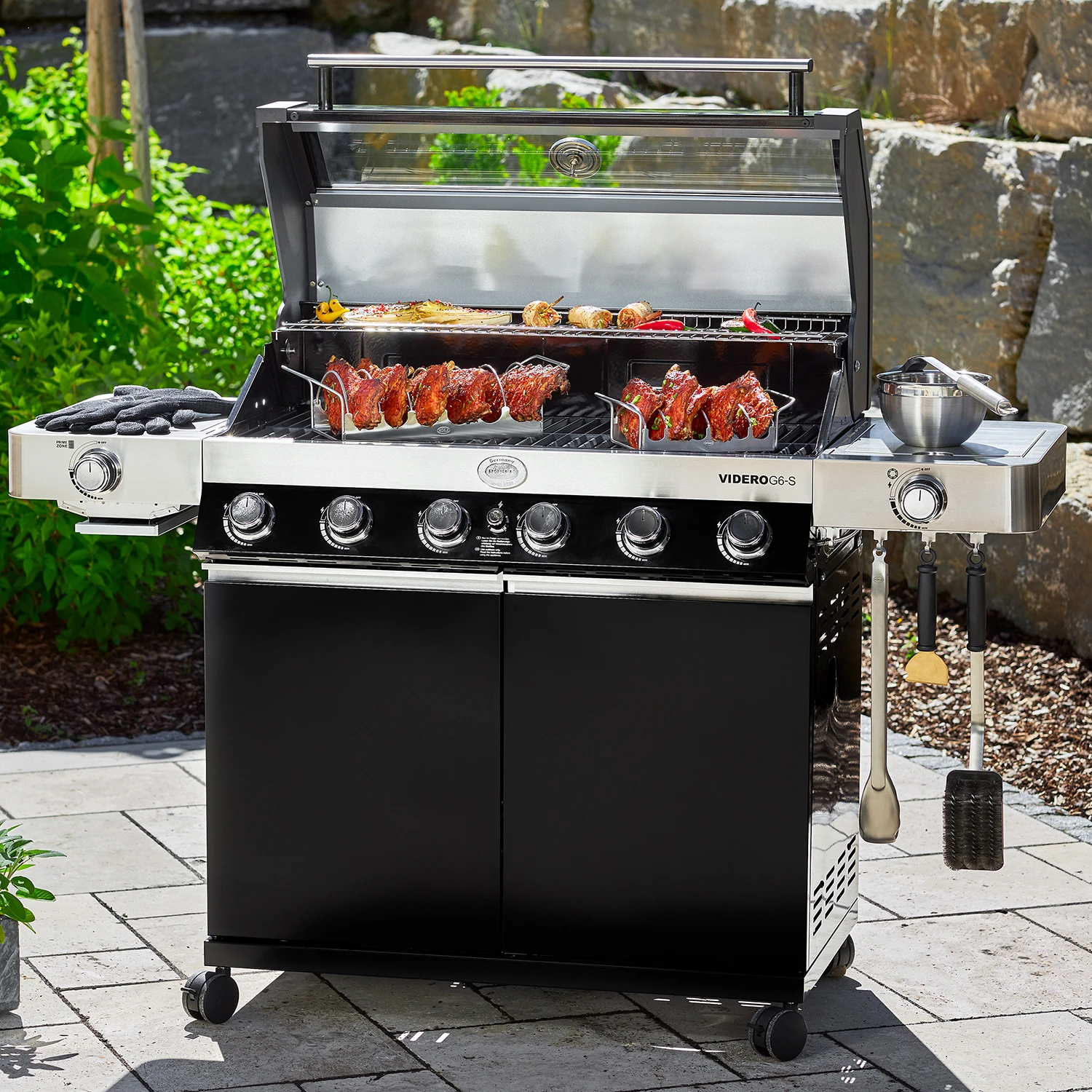 Rösle Gasgrill Videro G6-S VARIO+ Schwarz - Modell 2023 - X-DEAL Inkl. Abdeckhaube, Grillplatte Und Drehspieß 16 Rösle Gasgrill Videro G6-S VARIO+ Schwarz - Modell 2023 - X-DEAL Inkl. Abdeckhaube, Grillplatte Und Drehspieß - Image 14