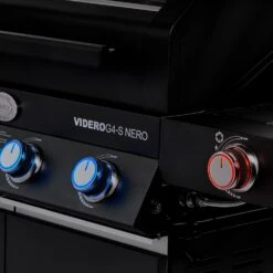 Rösle Gasgrill Videro G4-S Vario+ Nero Schwarz - Modell 2023 - X-DEAL Inkl. Abdeckhaube 25 Rösle Gasgrill Videro G4-S Vario+ Nero Schwarz - Modell 2023 - X-DEAL Inkl. Abdeckhaube -Rosles Der Grill Geschaft Roesle Videro G4 S Vario NERO matt schwarz beleuchtet 2
