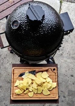 The Bastard Keramikgrill Classic Large - Complete - Schwarz Glänzend - Modell 2023 19 The Bastard Keramikgrill Classic Large - Complete - Schwarz Glänzend - Modell 2023 -Rosles Der Grill Geschaft The Bastard Classic Large Keramikgrill Seitentische