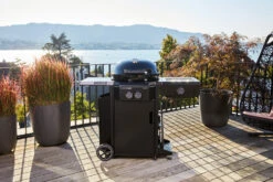 Outdoorchef Gas Kugelgrill Davos 570 G Pro Mit Blazing Zone (Infrarotbrenner) & 11kg Gasflaschen Kit -Rosles Der Grill Geschaft outdoorchef davos 570 g pro blazing zone 11 kilo gasflasche