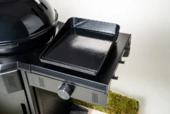 Outdoorchef Gas Kugelgrill Davos 570 G Pro Mit Blazing Zone (Infrarotbrenner) & 11kg Gasflaschen Kit -Rosles Der Grill Geschaft outdoorchef davos 570 g pro blazing zone grillplatte 18 128 14 1688728924