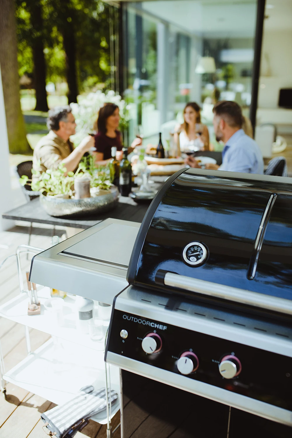 Outdoorchef Dualchef 325 G Gasgrill Mit Seitenkocher + BLAZING ZONE Infrarotbrenner + DGS Gusseisen Grillrost 2 Stk. + DGS Gemüse Grillrost 2 Stk. 12 Outdoorchef Dualchef 325 G Gasgrill Mit Seitenkocher + BLAZING ZONE Infrarotbrenner + DGS Gusseisen Grillrost 2 Stk. + DGS Gemüse Grillrost 2 Stk. - Image 10
