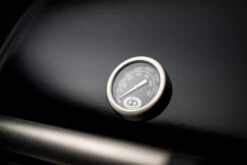 Outdoorchef Dualchef 425 G BZ Gasgrill Mit BLAZING ZONE Infrarotbrenner -Rosles Der Grill Geschaft outdoorchef dualchef 425 g deckelthermometer 18 700 16